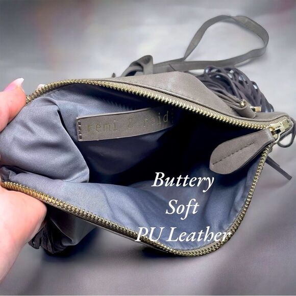 Fringe Hippie Purse l Crossbody Shoulder l Adjustable strap l Zip closure l VGUC - Picture 2 of 15